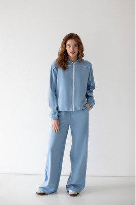 Костюм жіночий